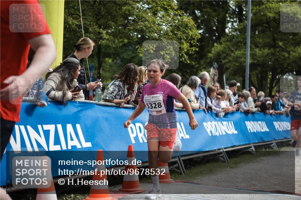 09.05.2026 - Störlauf H.Heesch http://msf.ph/oto/9678532 09.05.2026 16:28:08 Ziel 5328 meine-sportfotos.de