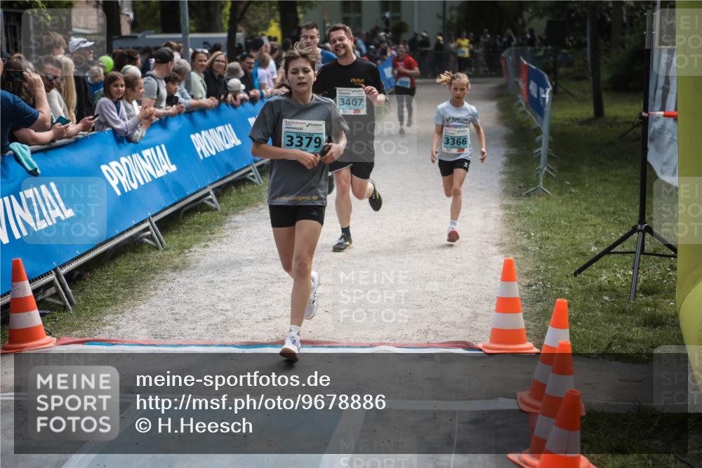 09.05.2026 - Störlauf H.Heesch http://msf.ph/oto/9678886 09.05.2026 16:30:36 Ziel 3379, 3407, 3366 meine-sportfotos.de