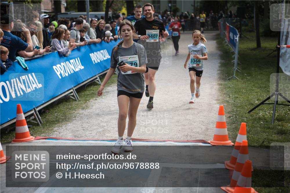 09.05.2026 - Störlauf H.Heesch http://msf.ph/oto/9678888 09.05.2026 16:30:37 Ziel 3407, 3366 meine-sportfotos.de