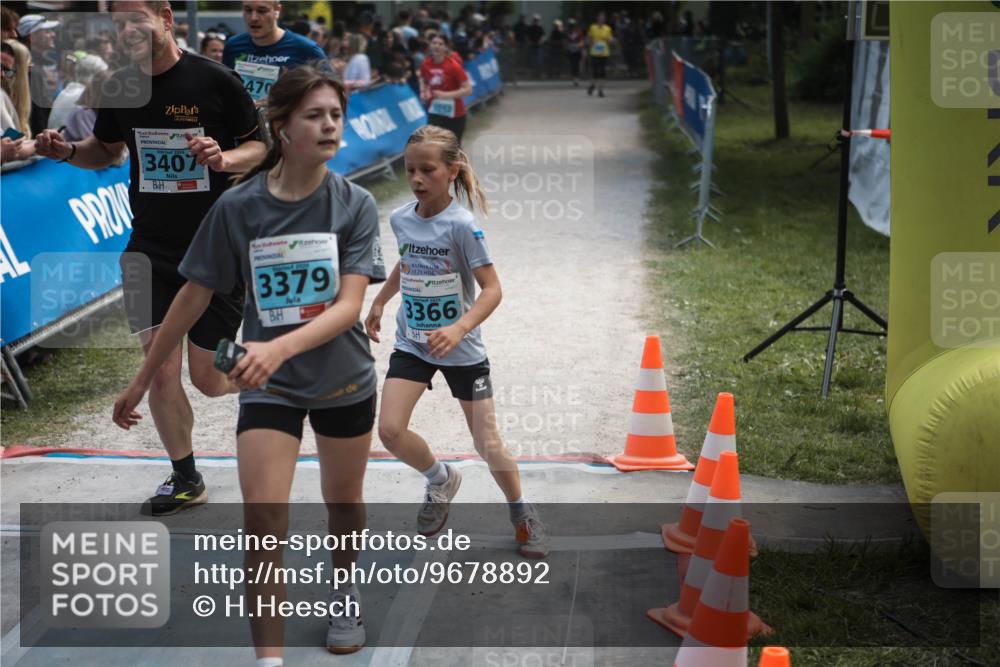 09.05.2026 - Störlauf H.Heesch http://msf.ph/oto/9678892 09.05.2026 16:30:38 Ziel 470, 2026, 3407, 202, 3379, 3366 meine-sportfotos.de