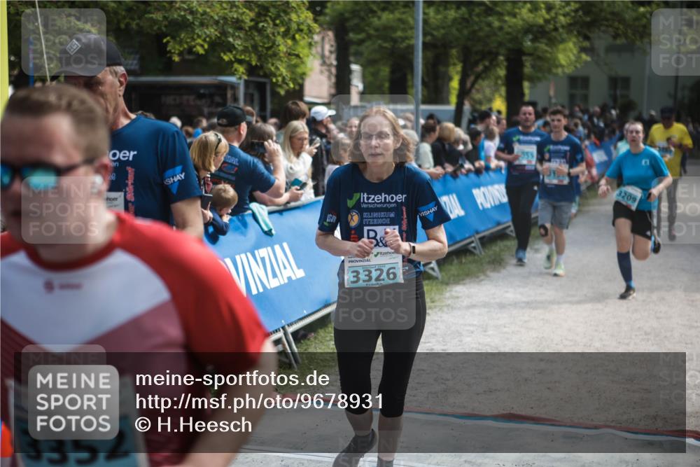 09.05.2026 - Störlauf H.Heesch http://msf.ph/oto/9678931 09.05.2026 16:30:58 Ziel 3352, 3326, 3209 meine-sportfotos.de