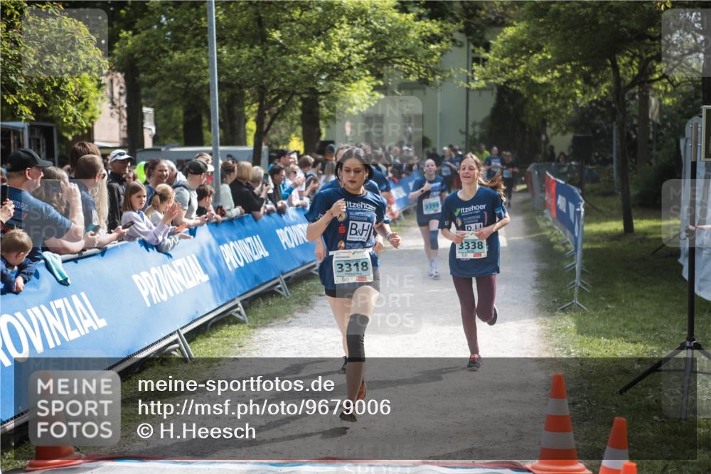 09.05.2026 - Störlauf H.Heesch http://msf.ph/oto/9679006 09.05.2026 16:31:17 Ziel 3318, 3399, 3338 meine-sportfotos.de