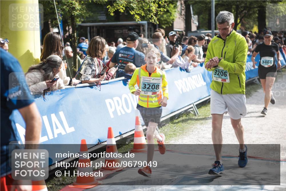 09.05.2026 - Störlauf H.Heesch http://msf.ph/oto/9679049 09.05.2026 16:31:31 Ziel 3208, 3206, 3466 meine-sportfotos.de