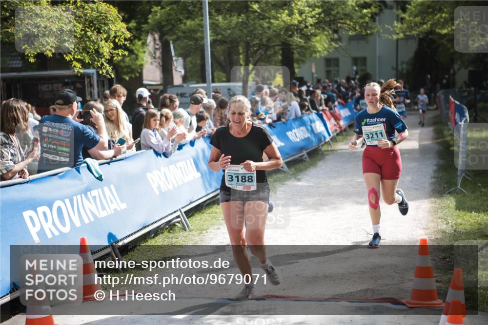 09.05.2026 - Störlauf H.Heesch http://msf.ph/oto/9679071 09.05.2026 16:31:48 Ziel 26, 3188, 3211 meine-sportfotos.de
