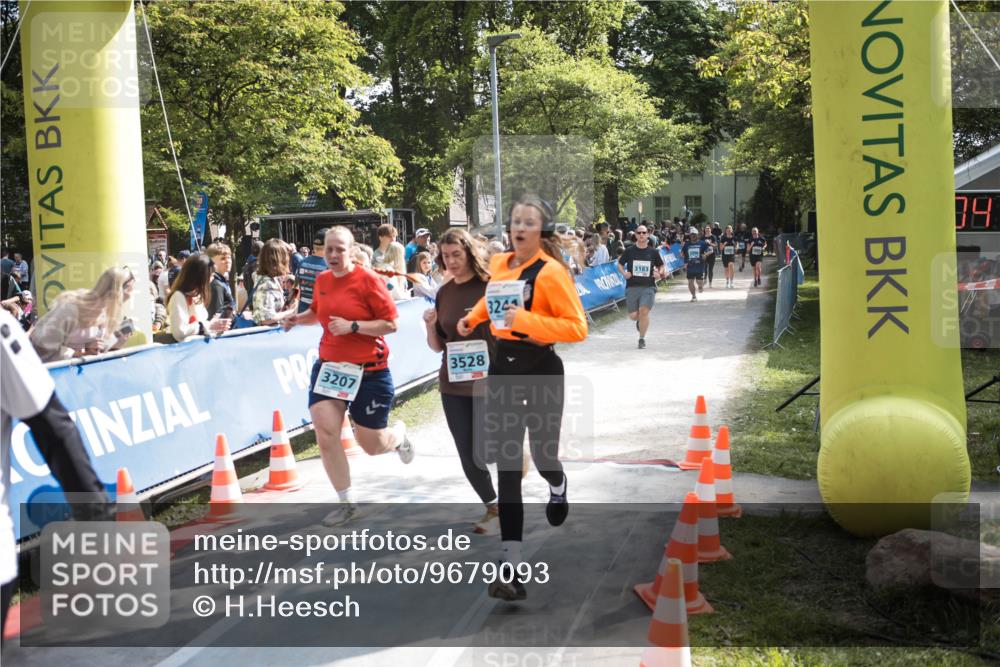 09.05.2026 - Störlauf H.Heesch http://msf.ph/oto/9679093 09.05.2026 16:32:06 Ziel 3207, 3528, 324 meine-sportfotos.de