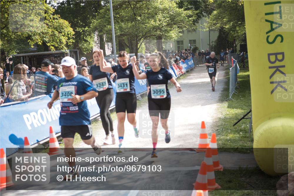 09.05.2026 - Störlauf H.Heesch http://msf.ph/oto/9679103 09.05.2026 16:32:12 Ziel 3242, 3408, 3431, 3095, 3502 meine-sportfotos.de