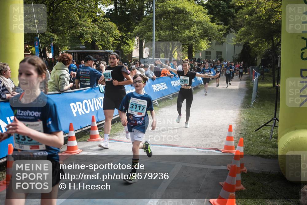 09.05.2026 - Störlauf H.Heesch http://msf.ph/oto/9679236 09.05.2026 16:34:00 Ziel 3353, 3281, 3117, 335 meine-sportfotos.de