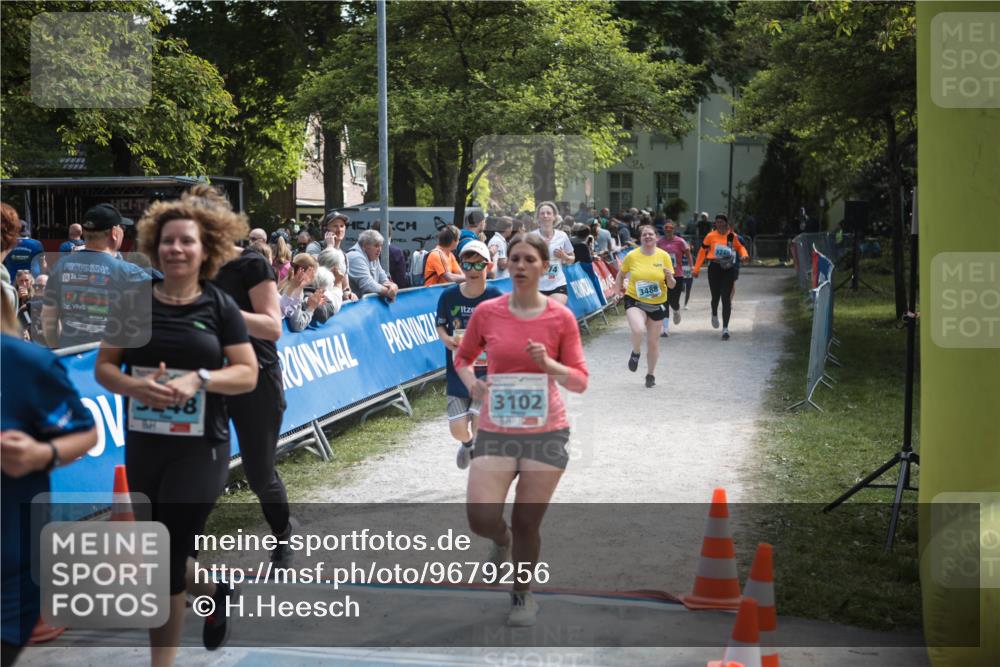 09.05.2026 - Störlauf H.Heesch http://msf.ph/oto/9679256 09.05.2026 16:34:10 Ziel 3102, 74, 3488 meine-sportfotos.de