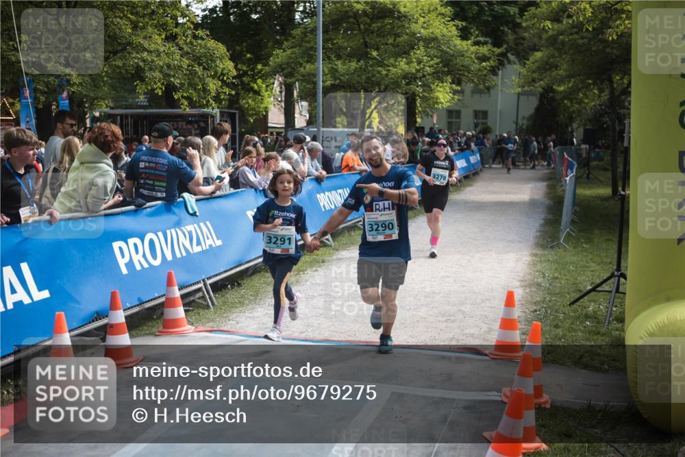 09.05.2026 - Störlauf H.Heesch http://msf.ph/oto/9679275 09.05.2026 16:34:19 Ziel 3291, 3290, 3278 meine-sportfotos.de