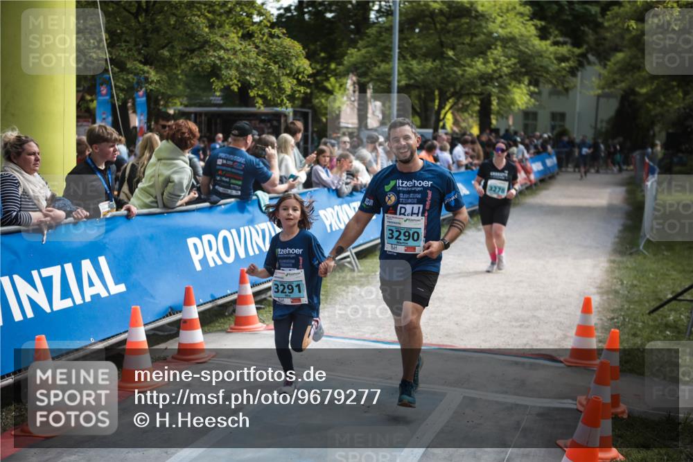 09.05.2026 - Störlauf H.Heesch http://msf.ph/oto/9679277 09.05.2026 16:34:19 Ziel 3291, 3290, 3278 meine-sportfotos.de