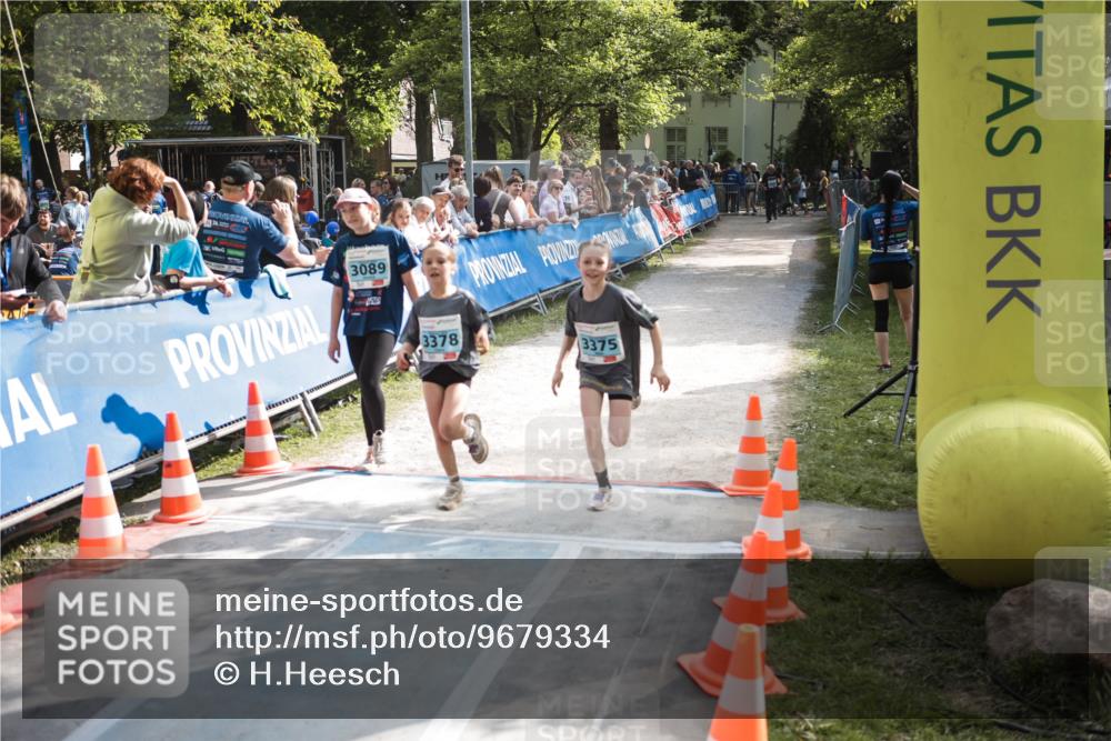 09.05.2026 - Störlauf H.Heesch http://msf.ph/oto/9679334 09.05.2026 16:35:37 Ziel 3089, 3378, 3375 meine-sportfotos.de