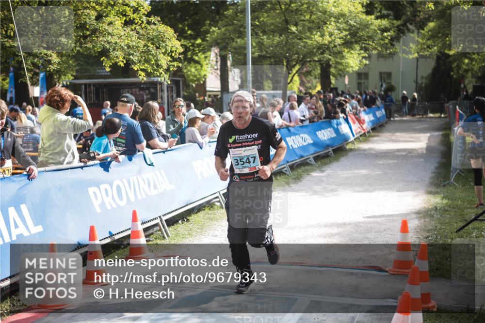 09.05.2026 - Störlauf H.Heesch http://msf.ph/oto/9679343 09.05.2026 16:35:47 Ziel 17, 20, 2019, 3547 meine-sportfotos.de