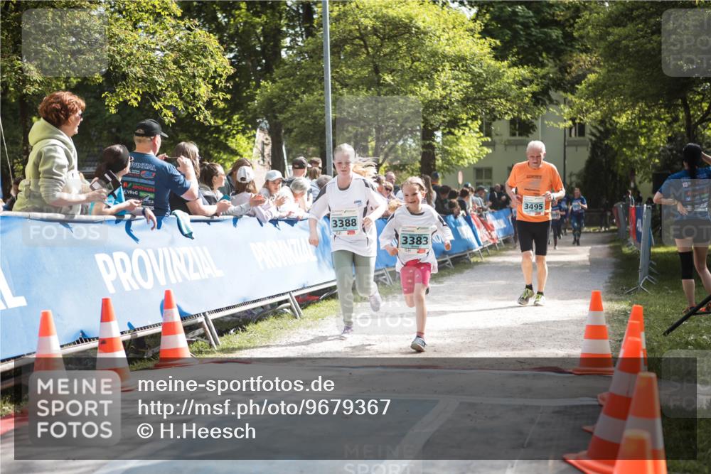 09.05.2026 - Störlauf H.Heesch http://msf.ph/oto/9679367 09.05.2026 16:36:21 Ziel 3388, 3383, 3495 meine-sportfotos.de