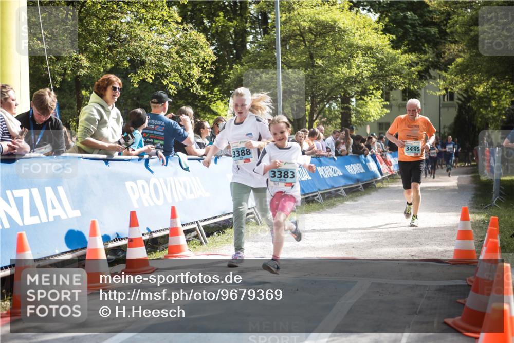09.05.2026 - Störlauf H.Heesch http://msf.ph/oto/9679369 09.05.2026 16:36:22 Ziel 3388, 3383, 3495 meine-sportfotos.de
