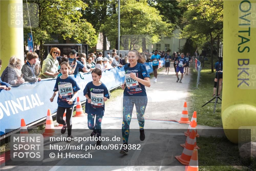 09.05.2026 - Störlauf H.Heesch http://msf.ph/oto/9679382 09.05.2026 16:36:32 Ziel 3286, 3293, 3270, 1 meine-sportfotos.de