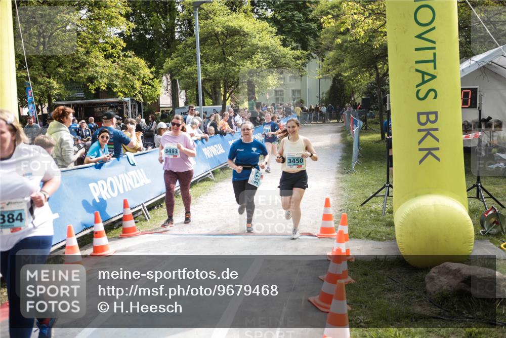 09.05.2026 - Störlauf H.Heesch http://msf.ph/oto/9679468 09.05.2026 16:38:32 Ziel 384, 3493, 3513 meine-sportfotos.de