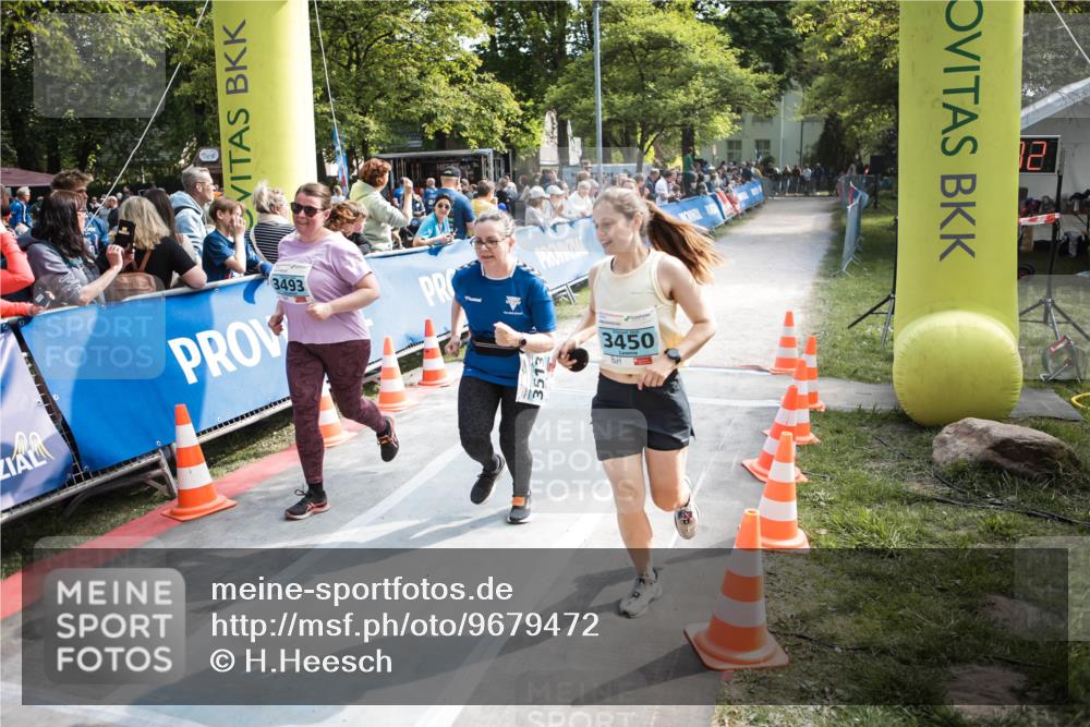 09.05.2026 - Störlauf H.Heesch http://msf.ph/oto/9679472 09.05.2026 16:38:34 Ziel 3493, 3513, 3450 meine-sportfotos.de