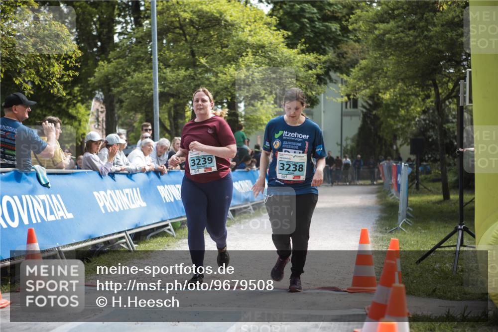 09.05.2026 - Störlauf H.Heesch http://msf.ph/oto/9679508 09.05.2026 16:39:19 Ziel 3239, 3238 meine-sportfotos.de