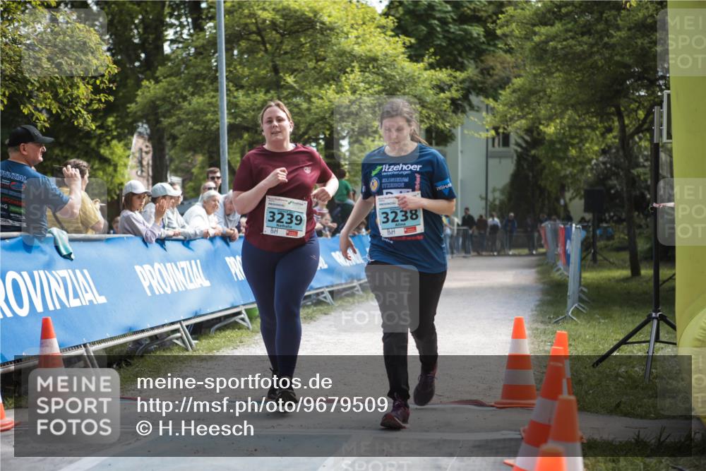 09.05.2026 - Störlauf H.Heesch http://msf.ph/oto/9679509 09.05.2026 16:39:19 Ziel 3239, 3238 meine-sportfotos.de