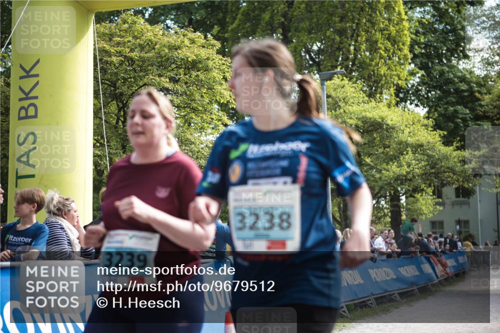 09.05.2026 - Störlauf H.Heesch http://msf.ph/oto/9679512 09.05.2026 16:39:21 Ziel 3239, 3238 meine-sportfotos.de