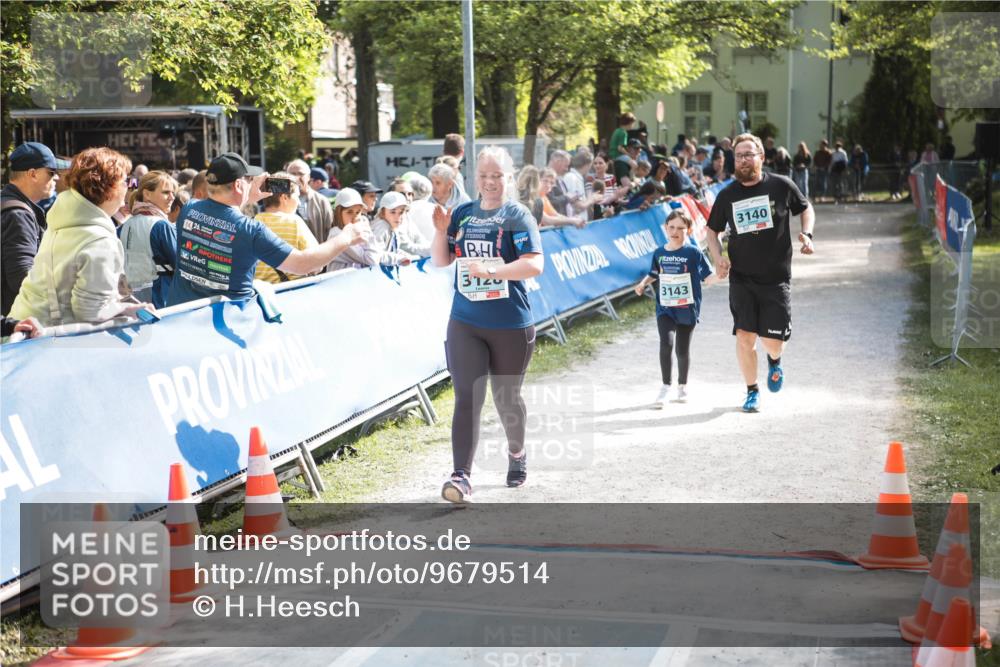 09.05.2026 - Störlauf H.Heesch http://msf.ph/oto/9679514 09.05.2026 16:39:49 Ziel 3120, 3143, 3140 meine-sportfotos.de