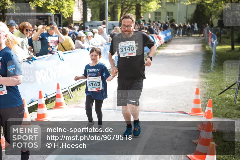 09.05.2026 - Störlauf H.Heesch http://msf.ph/oto/9679518 09.05.2026 16:39:51 Ziel 4095, 3143, 3140 meine-sportfotos.de