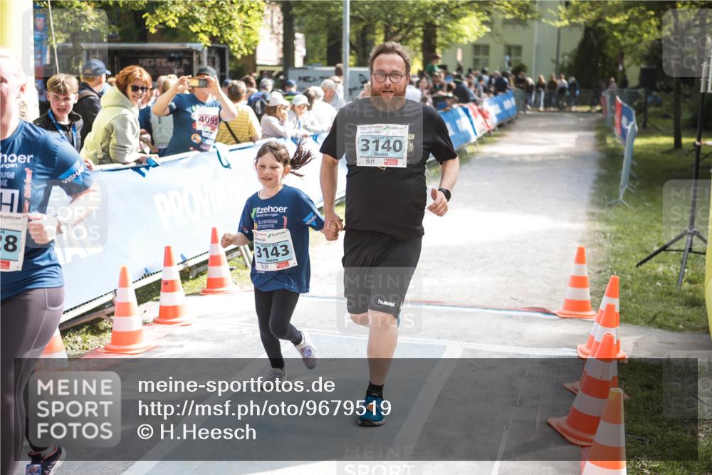 09.05.2026 - Störlauf H.Heesch http://msf.ph/oto/9679519 09.05.2026 16:39:52 Ziel 4095, 2026, 3140, 28, 3143 meine-sportfotos.de