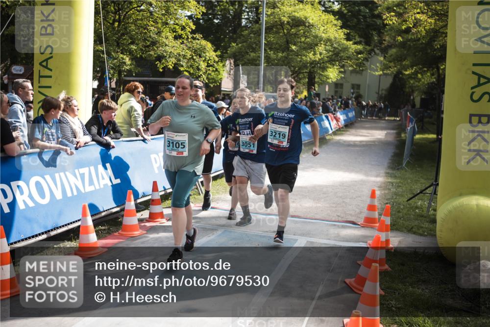 09.05.2026 - Störlauf H.Heesch http://msf.ph/oto/9679530 09.05.2026 16:40:14 Ziel 3105, 63051, 3219 meine-sportfotos.de