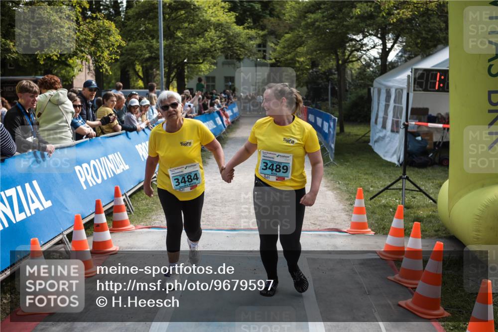 09.05.2026 - Störlauf H.Heesch http://msf.ph/oto/9679597 09.05.2026 16:43:37 Ziel 3484, 3489 meine-sportfotos.de