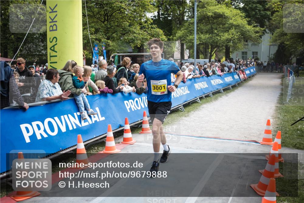 09.05.2026 - Störlauf H.Heesch http://msf.ph/oto/9679888 09.05.2026 17:05:47 Ziel 3001 meine-sportfotos.de