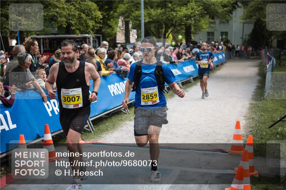 09.05.2026 - Störlauf H.Heesch http://msf.ph/oto/9680073 09.05.2026 17:10:29 Ziel 49, 3007, 2859, 980 meine-sportfotos.de