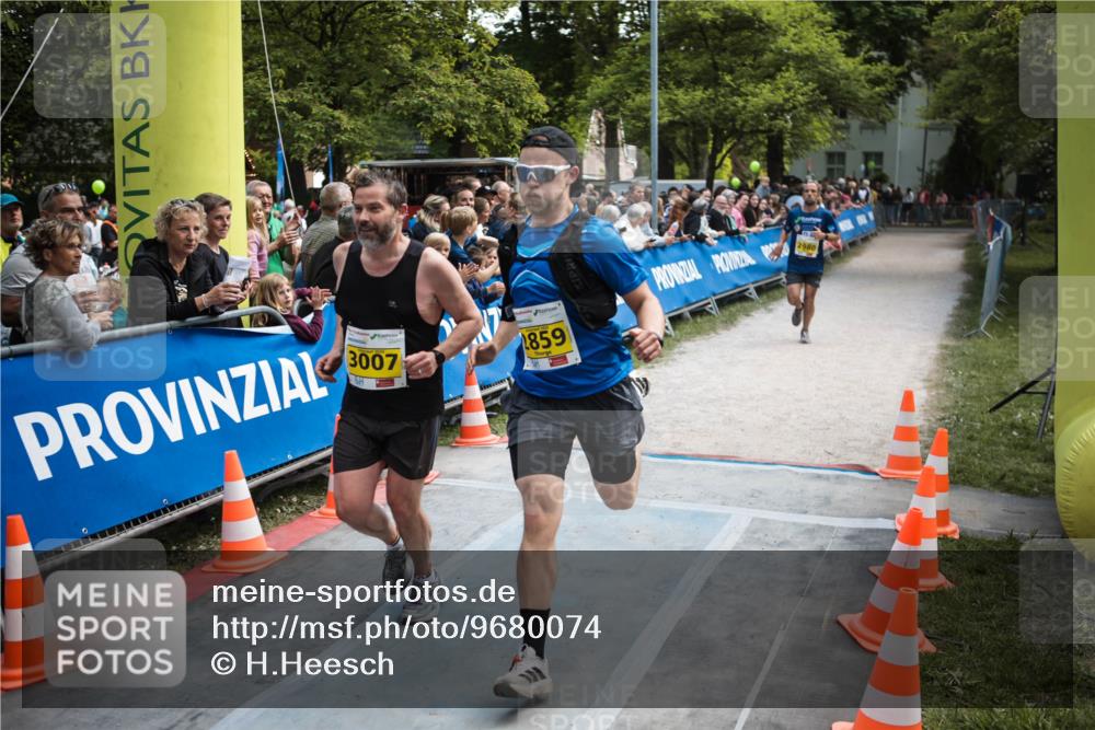 09.05.2026 - Störlauf H.Heesch http://msf.ph/oto/9680074 09.05.2026 17:10:30 Ziel 3007, 1859, 2980 meine-sportfotos.de