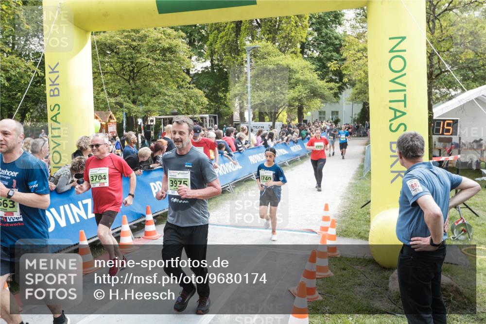 09.05.2026 - Störlauf H.Heesch http://msf.ph/oto/9680174 09.05.2026 17:31:21 Ziel 563, 3704, 3975 meine-sportfotos.de