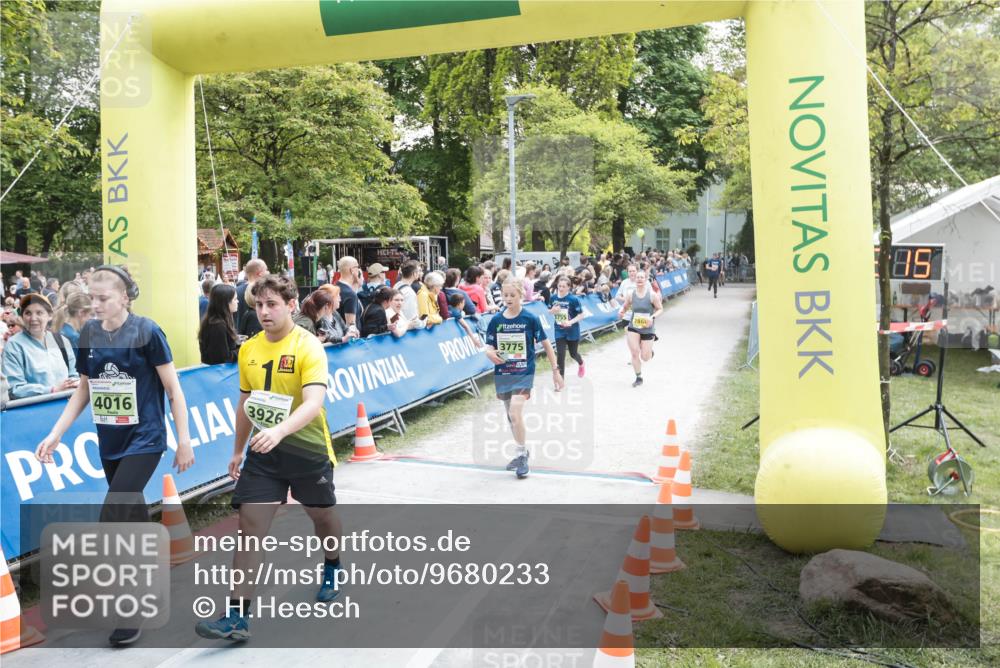 09.05.2026 - Störlauf H.Heesch http://msf.ph/oto/9680233 09.05.2026 17:32:20 Ziel 4016, 3926, 3775, 185 meine-sportfotos.de
