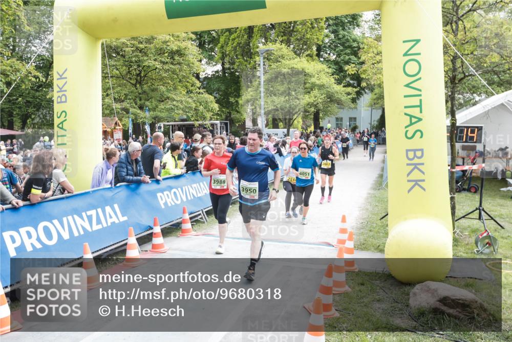 09.05.2026 - Störlauf H.Heesch http://msf.ph/oto/9680318 09.05.2026 17:34:19 Ziel 3988, 3950, 88 meine-sportfotos.de