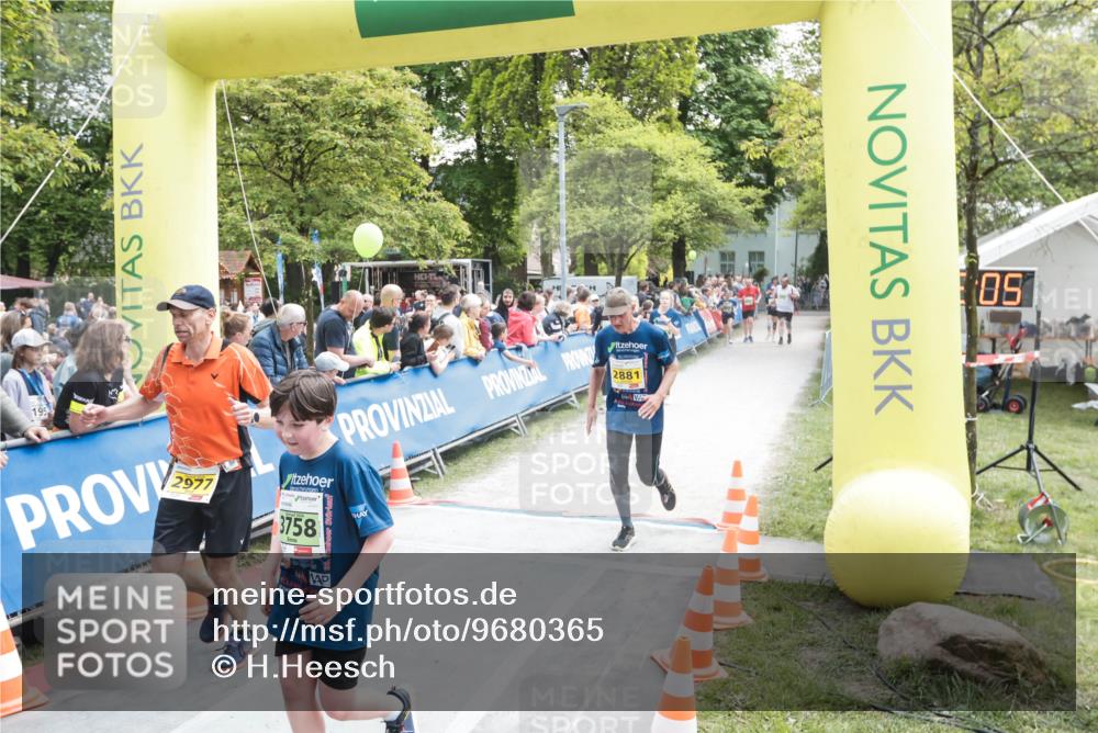 09.05.2026 - Störlauf H.Heesch http://msf.ph/oto/9680365 09.05.2026 17:35:11 Ziel 2977, 3758, 2881, 05 meine-sportfotos.de
