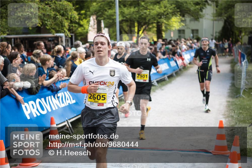 09.05.2026 - Störlauf H.Heesch http://msf.ph/oto/9680444 09.05.2026 17:15:49 Ziel 2901, 24, 2605 meine-sportfotos.de