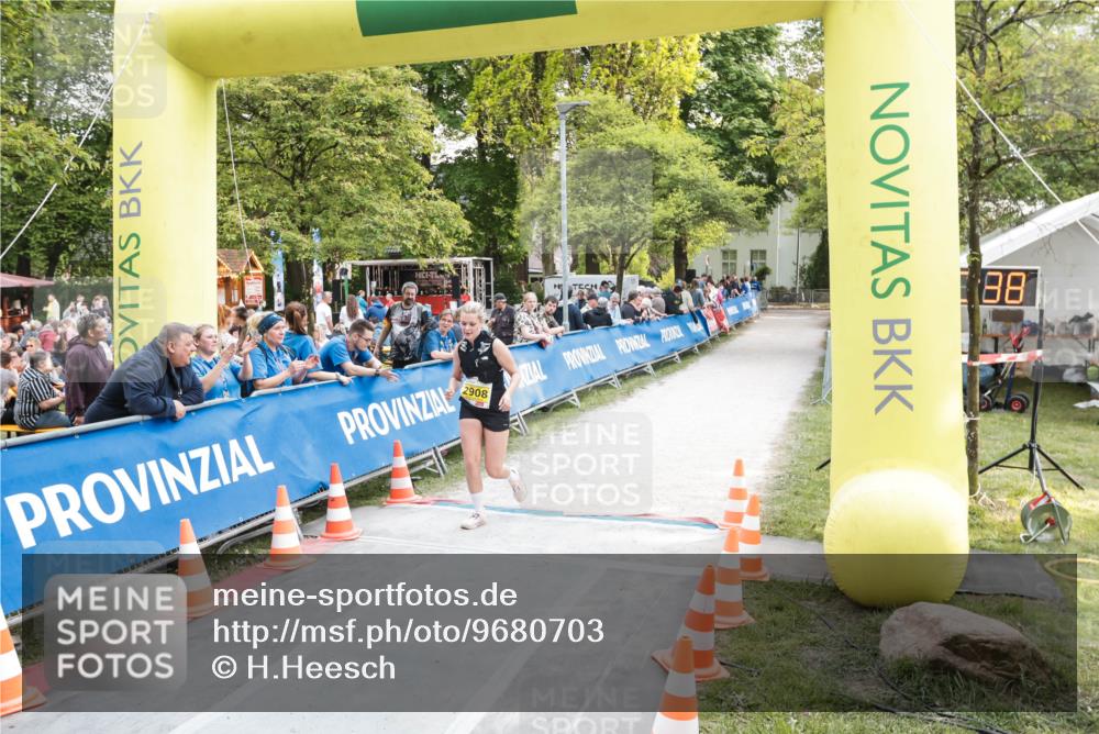 09.05.2026 - Störlauf H.Heesch http://msf.ph/oto/9680703 09.05.2026 18:00:35 Ziel 88 meine-sportfotos.de