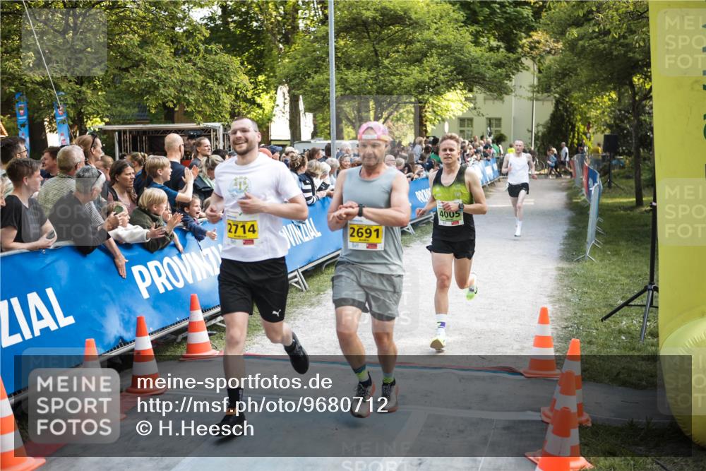 09.05.2026 - Störlauf H.Heesch http://msf.ph/oto/9680712 09.05.2026 17:18:55 Ziel 2714, 2691, 4005 meine-sportfotos.de