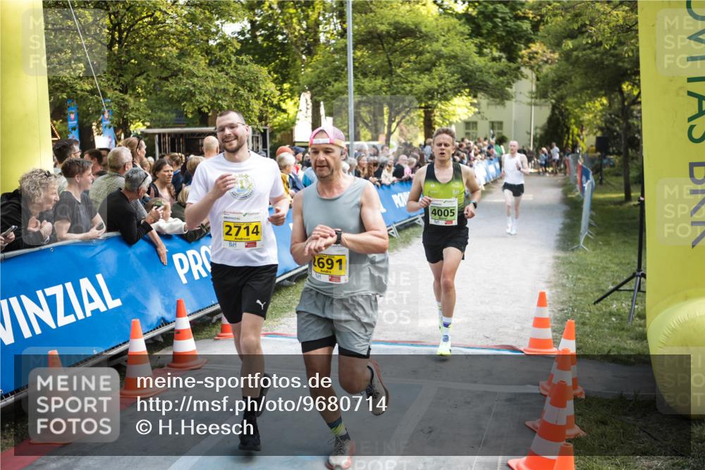 09.05.2026 - Störlauf H.Heesch http://msf.ph/oto/9680714 09.05.2026 17:18:55 Ziel 2714, 691, 4005 meine-sportfotos.de