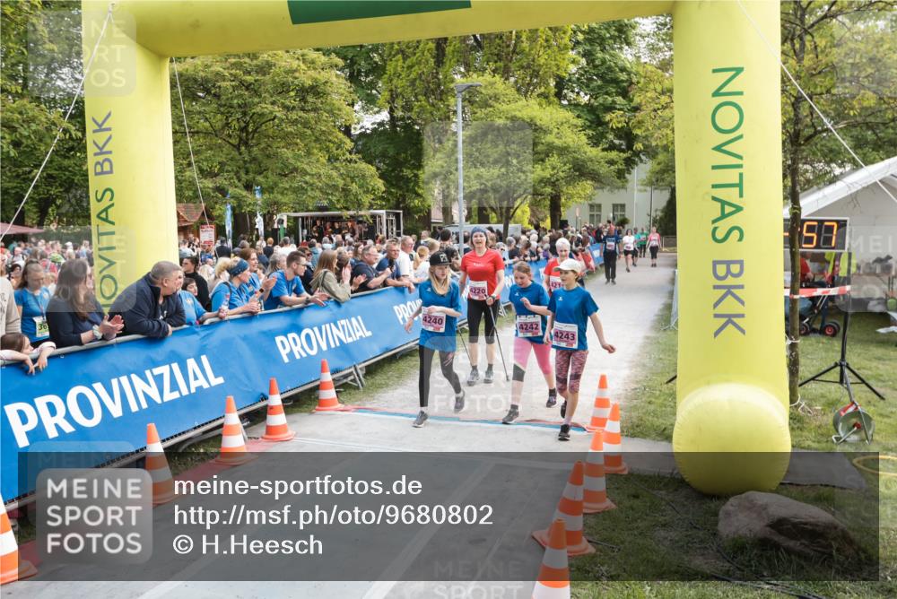 09.05.2026 - Störlauf H.Heesch http://msf.ph/oto/9680802 09.05.2026 18:14:54 Ziel 4243 meine-sportfotos.de