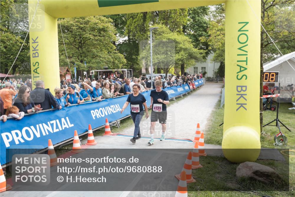 09.05.2026 - Störlauf H.Heesch http://msf.ph/oto/9680888 09.05.2026 18:17:05 Ziel 4156, 4155, 08 meine-sportfotos.de