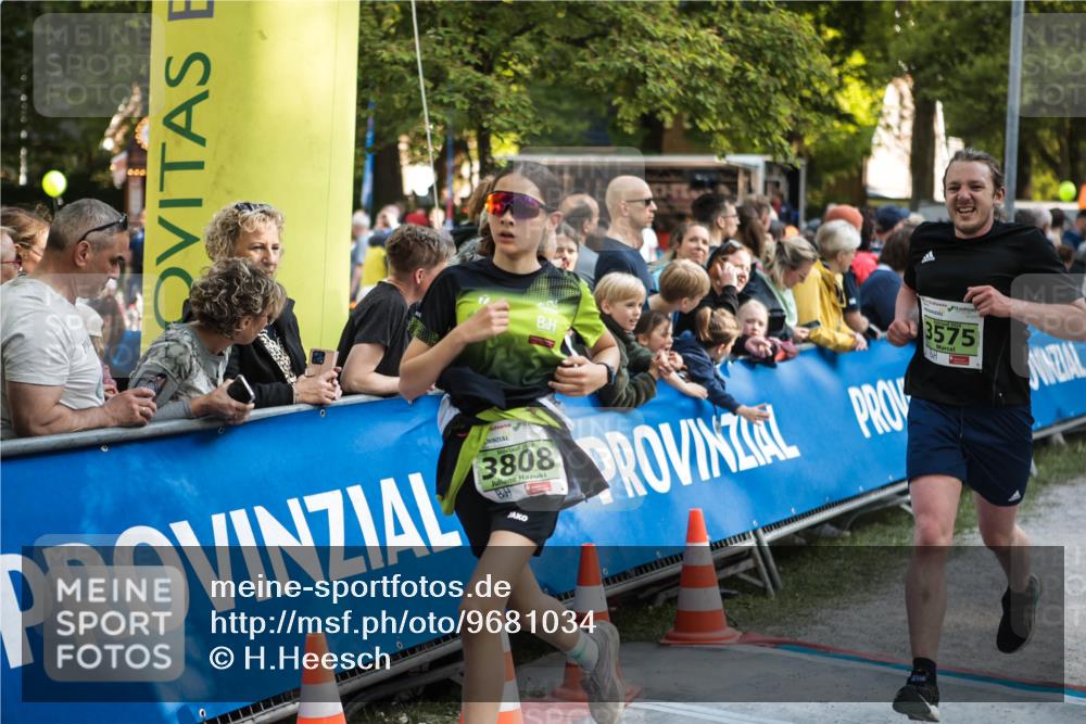 09.05.2026 - Störlauf H.Heesch http://msf.ph/oto/9681034 09.05.2026 17:22:57 Ziel 22, 3808, 3575 meine-sportfotos.de
