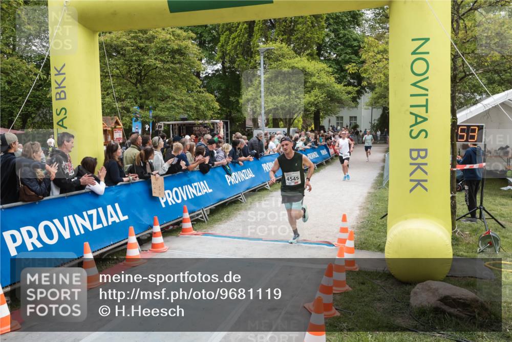 09.05.2026 - Störlauf H.Heesch http://msf.ph/oto/9681119 09.05.2026 18:38:49 Ziel 4545 meine-sportfotos.de
