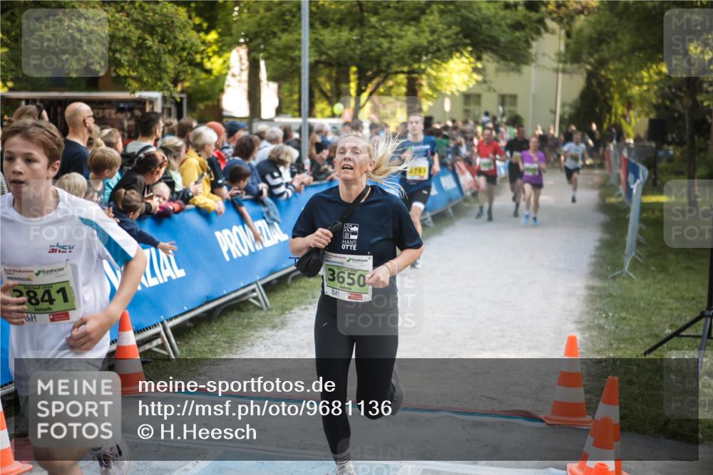 09.05.2026 - Störlauf H.Heesch http://msf.ph/oto/9681136 09.05.2026 17:23:53 Ziel 2026, 841, 3650, 2783 meine-sportfotos.de