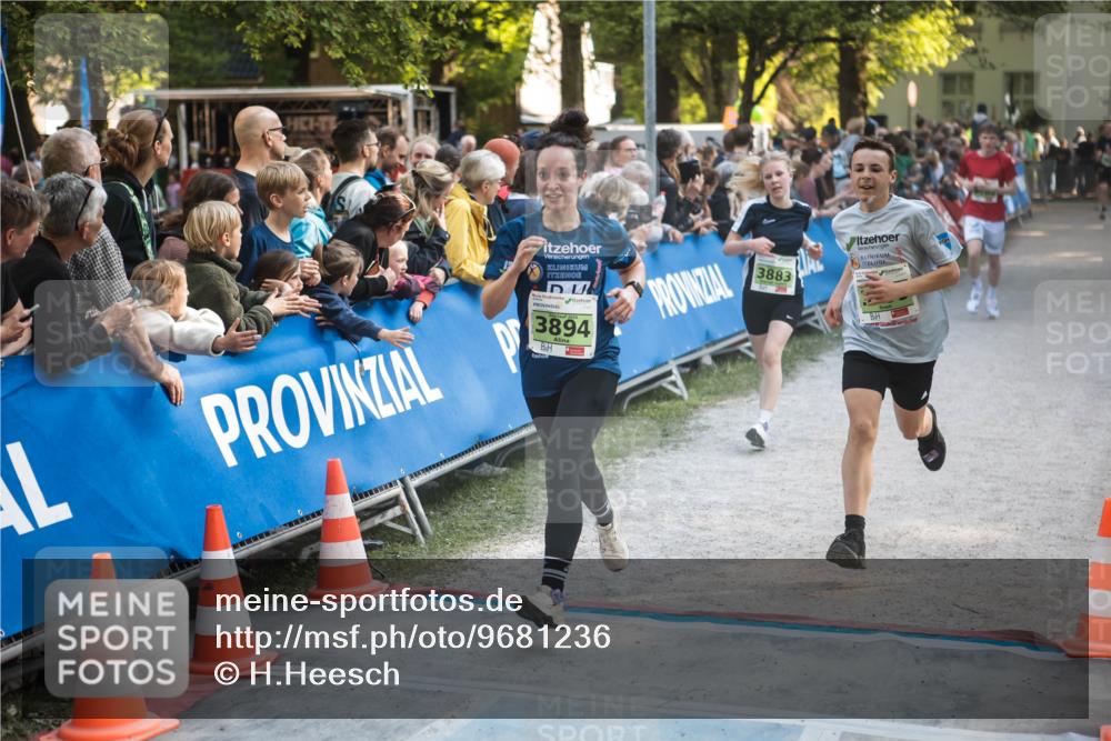 09.05.2026 - Störlauf H.Heesch http://msf.ph/oto/9681236 09.05.2026 17:24:40 Ziel 3894, 3883 meine-sportfotos.de