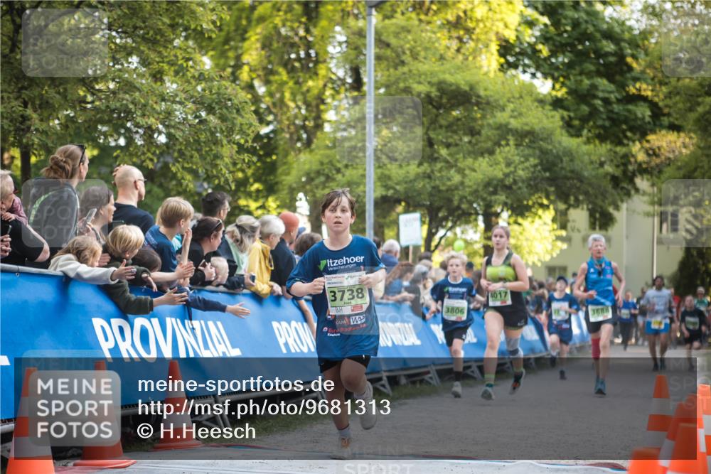 09.05.2026 - Störlauf H.Heesch http://msf.ph/oto/9681313 09.05.2026 17:27:11 Ziel 2026, 3738, 4017, 3806, 3688 meine-sportfotos.de