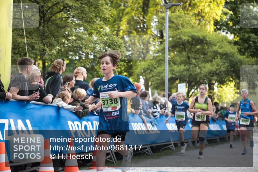 09.05.2026 - Störlauf H.Heesch http://msf.ph/oto/9681317 09.05.2026 17:27:11 Ziel 2, 3738, 3806, 4017, 3688 meine-sportfotos.de