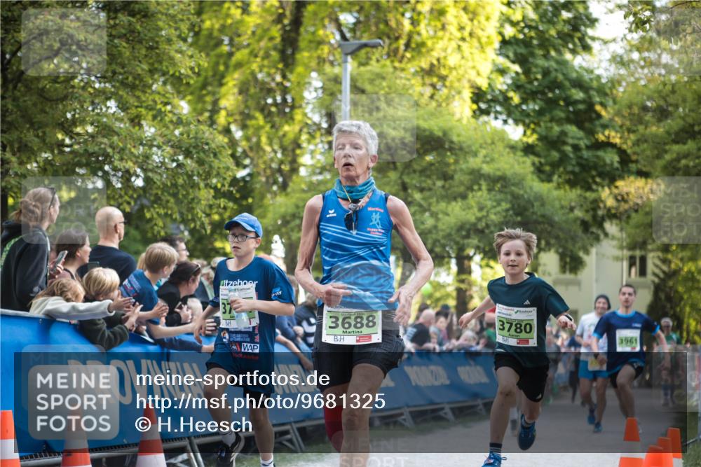 09.05.2026 - Störlauf H.Heesch http://msf.ph/oto/9681325 09.05.2026 17:27:14 Ziel 37, 2026, 3688, 3780, 3961 meine-sportfotos.de