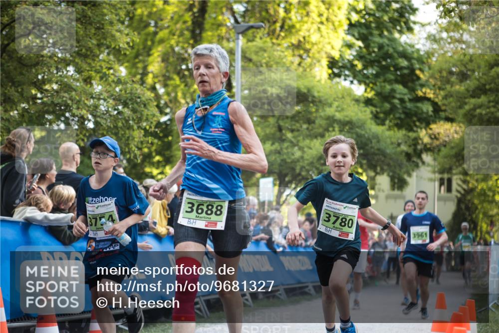 09.05.2026 - Störlauf H.Heesch http://msf.ph/oto/9681327 09.05.2026 17:27:14 Ziel 3754, 2026, 3688, 3780, 3961 meine-sportfotos.de